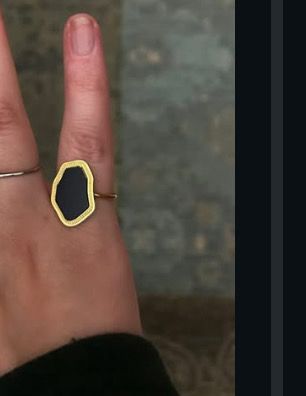 Anello Pietra Nera Irregolare | Nude Jewelry